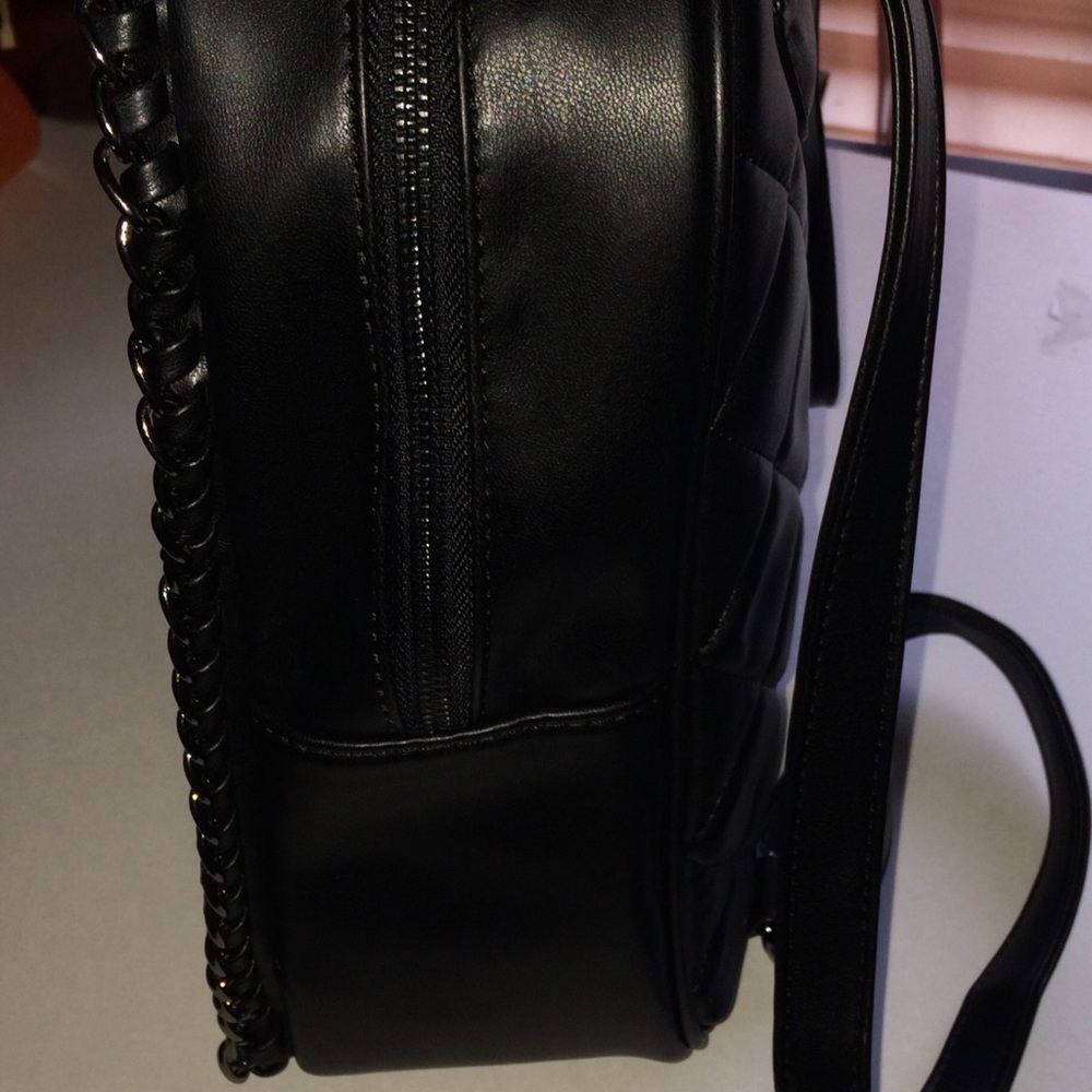 NEW BeBe Black Devon Quilted Backpack - Picture 6 of 6
